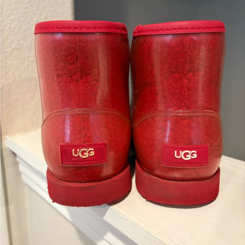 UGG Big Kids Classic Clear Mini II Rain Boot Samba Red Big Kid Size 5/Women 6.5 - Picture 8 of 9